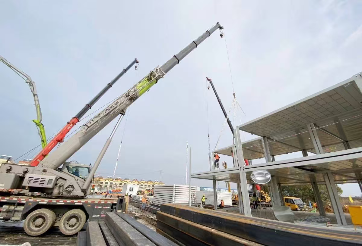 On-Site Steel Structure Erection Service